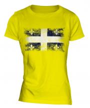 Quebec Distressed Flag Ladies T-Shirt